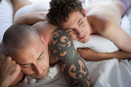 gay_couple_in_bed