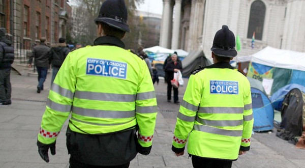 042012-global-london-metropolitan-police-racial-profiling-001