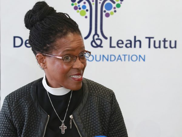 CAPE TOWN, SOUTH AFRICA - JULY 16: The Reverend Canon Mpho Tutu, Executive Director of the Desmond & Leah Tutu Legacy Foundation and daughter, briefs the media on her father's health on July 16, 2015 in Cape Town, South Africa. The Tutu family has been overwhelmed by the deluge of love and prayers following Archbishop Emeritus Desmond Tutu's hospitalisation. (Photo by Gallo Images / Nardus Engelbrecht)