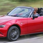 La Mazda MX-5 élue voiture gay européenne