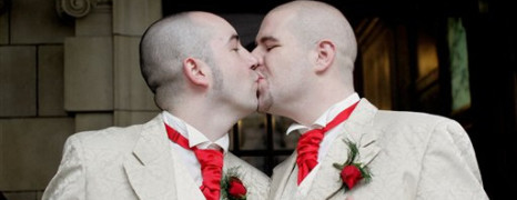 EU : davantage de droits pour les couples gays