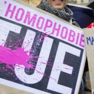 Homophobie : le nombre d’appels de détresse a baissé en 2015