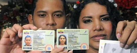En Equateur, les couple gays enregistrés sur le document d’identité