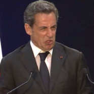 Sarkozy : la grimace qui fait polémique
