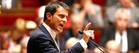 Valls promet la fermeté contre l’homophobie