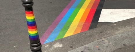 Les passages piétons LGBT seront permanents à Paris