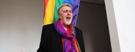 Gilbert Baker, inventeur du drapeau LGBT, est décédé