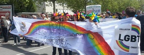 La gay pride en pied de nez à Mariton