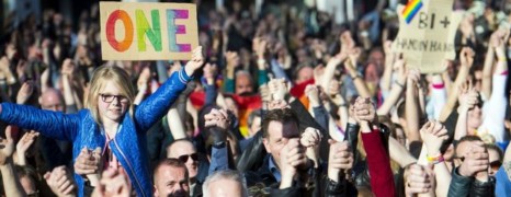 Pays-Bas : manifestations après l’attaque d’un couple homosexuel