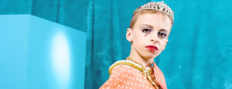 Un garçon de 10 ans crée un club de drag queen pour enfants !