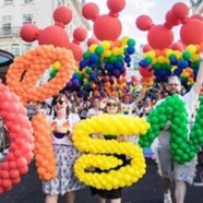 Disneyland Paris accueillera sa première parade LGBT en juin