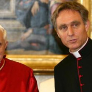 Gänswein encore plus proche de Benoît XVI