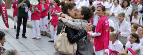 Mariage gay : le baiser de Marseille