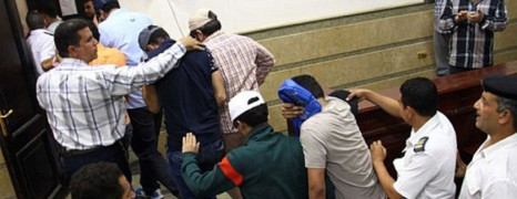 Egypte : peines de prison allégées pour 8 hommes ayant participé à un mariage gay