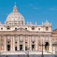 Le Vatican envoie des prêtres gays en cure de guérison
