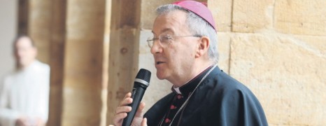 L’ambassadeur du Vatican en France visé par une enquête pour agressions sexuelles
